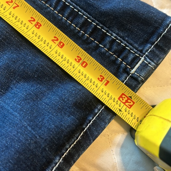 Gently used Miss me jeans size 28 boot - Picture 10 of 11